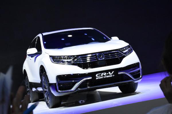 2024澳门天天开好彩大全凤凰天机,深度应用数据策略_Hybrid66.856