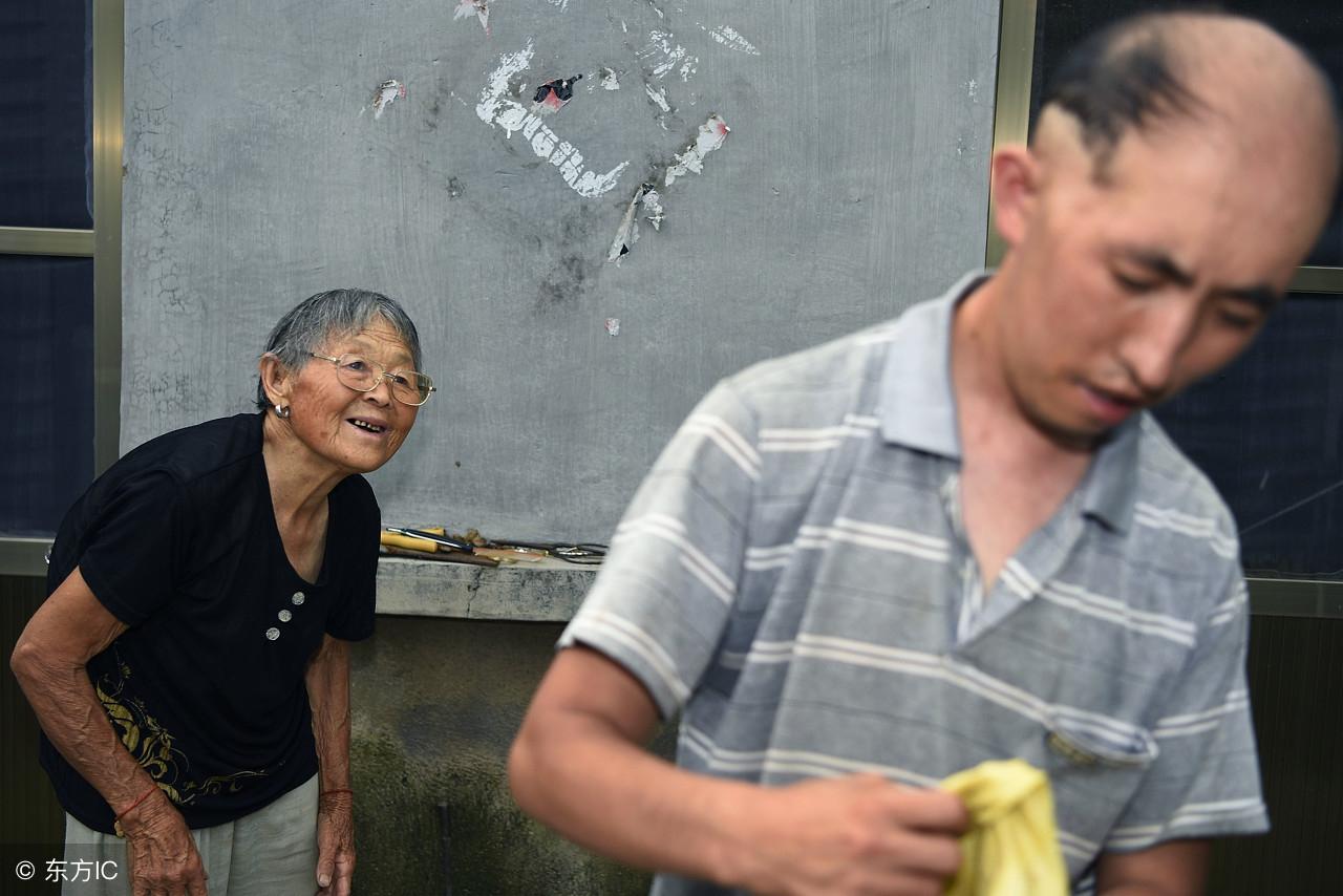 东港市成人教育事业单位领导团队工作展望及最新领导介绍